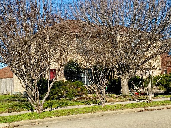 3rd image of 609 Capricorn Dr