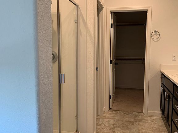4th image of 342 Jasmine Dr