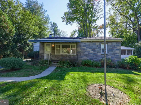 1416 Penn Grant Rd, Lancaster, PA 17602