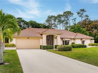 5516 Foxhunt Way, Naples, FL 34104