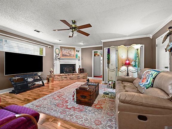 4th image of 1169 S Burgess Dr