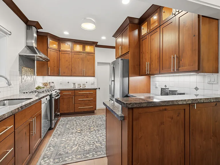 290 Leland Ave — Photo 19