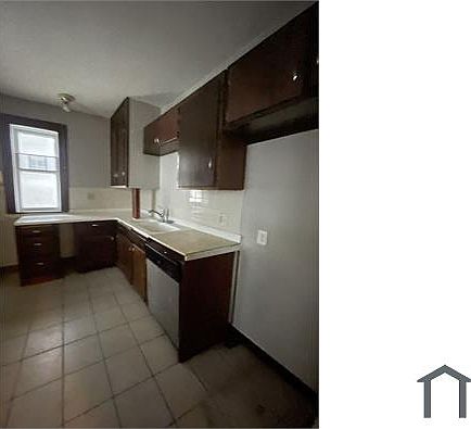 3rd image of 1530 E 74th Pl #2E