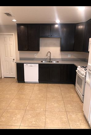 2nd image of 3101 W Maryland Ave