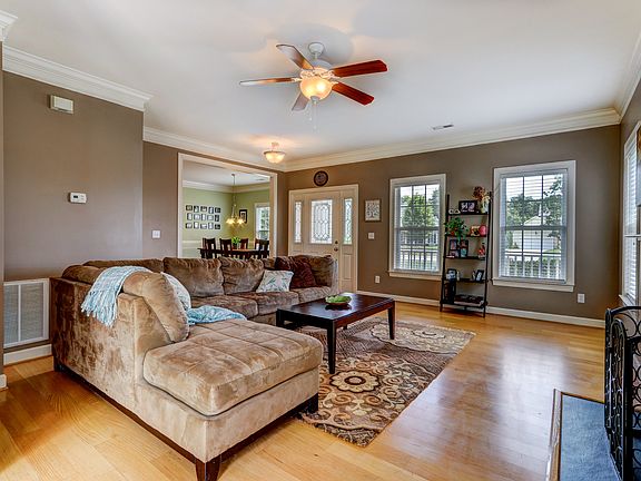 5th image of 8321 Pearson Farm Ct