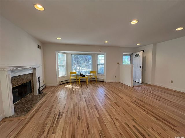 1st image of 113 Manorhaven Blvd