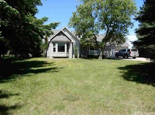 2420 9th Ave S, Escanaba, MI 49829