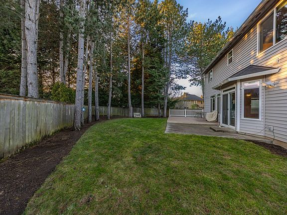 2nd image of 1312 SE 182nd Ave