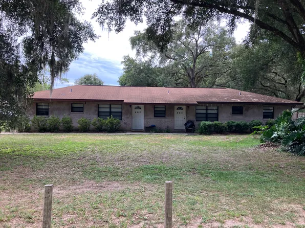 465 Winners Cir #465, Lady Lake, FL 32159