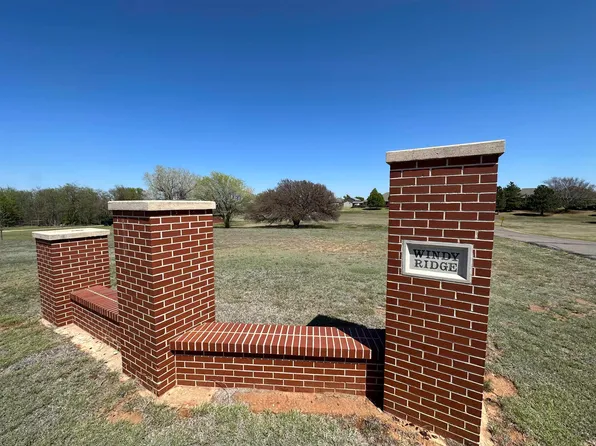 2 Post Rd, Woodward, OK 73801