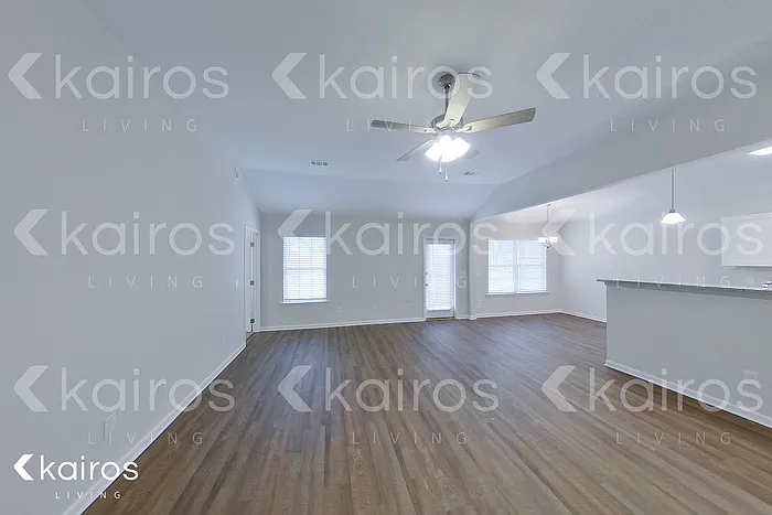 822 Heather Dr — Photo 6