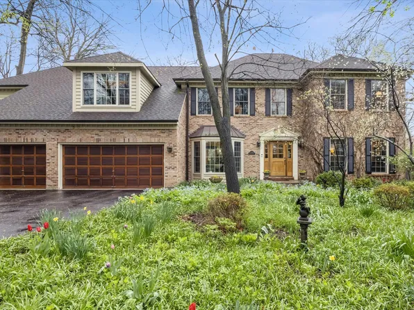 504 Pin Oak Ct, Saint Charles, IL 60174