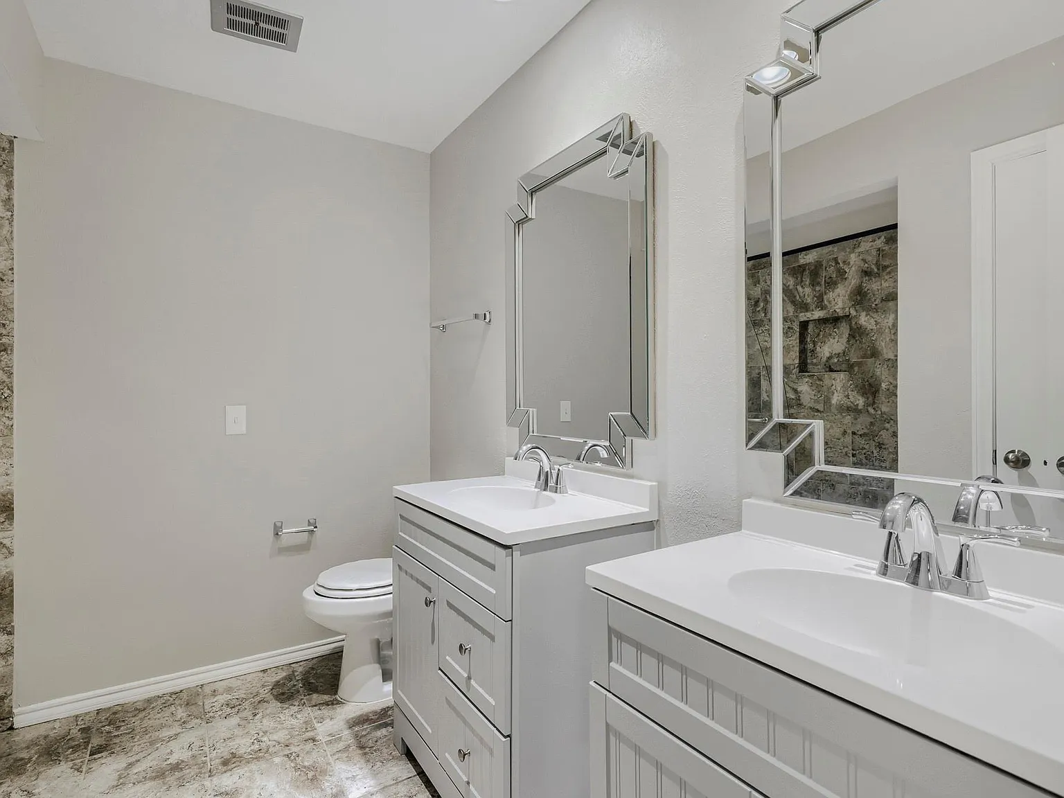 4 bed, 1475 sqft, $1,100 — Photo 3