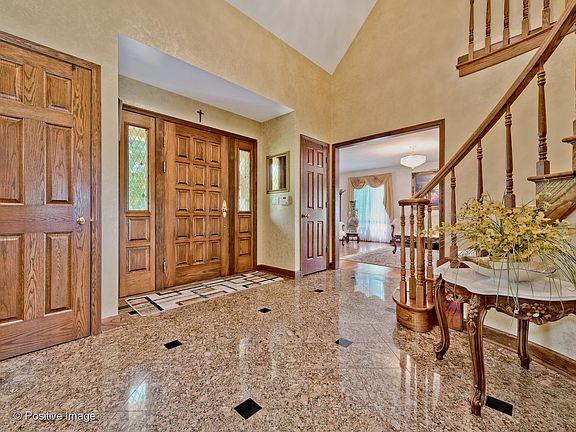 3rd image of 3465 Whirlaway Dr