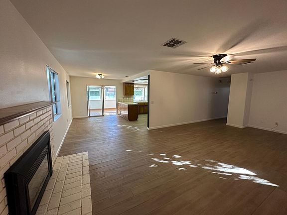 4th image of 36026 Leah Ln