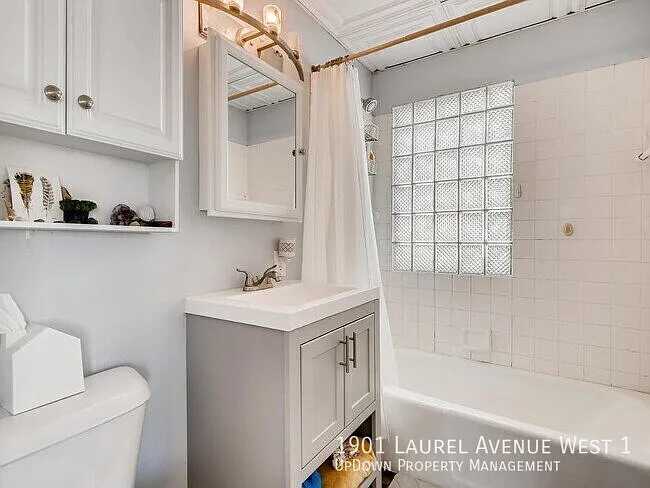 1901 Laurel Ave W #1 — Photo 5
