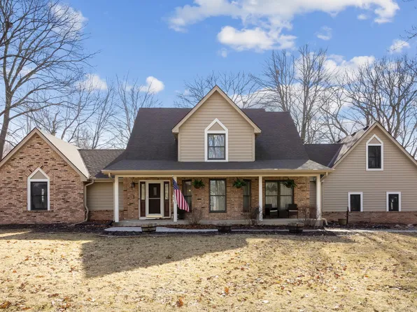 3374 Rodeo Dr NE, Blaine, MN 55449