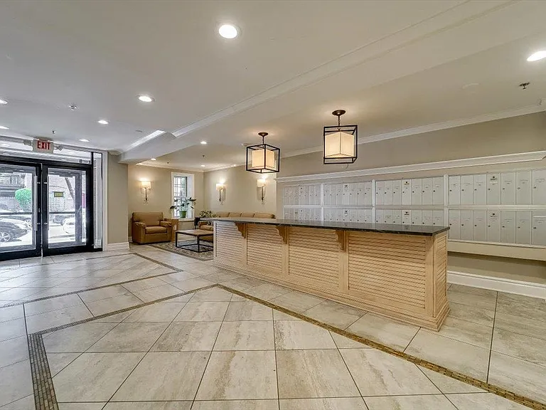 904 Jefferson St #2I — Photo 30