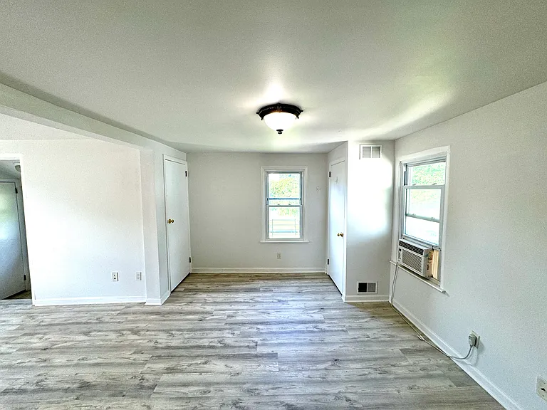 35 Lathrop Ave #3 — Photo 19
