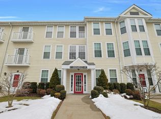 31 Greenridge Avenue #3M, White Plains, NY