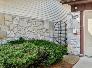 12964 Burning Bush Ct, Saint Louis, MO 63146