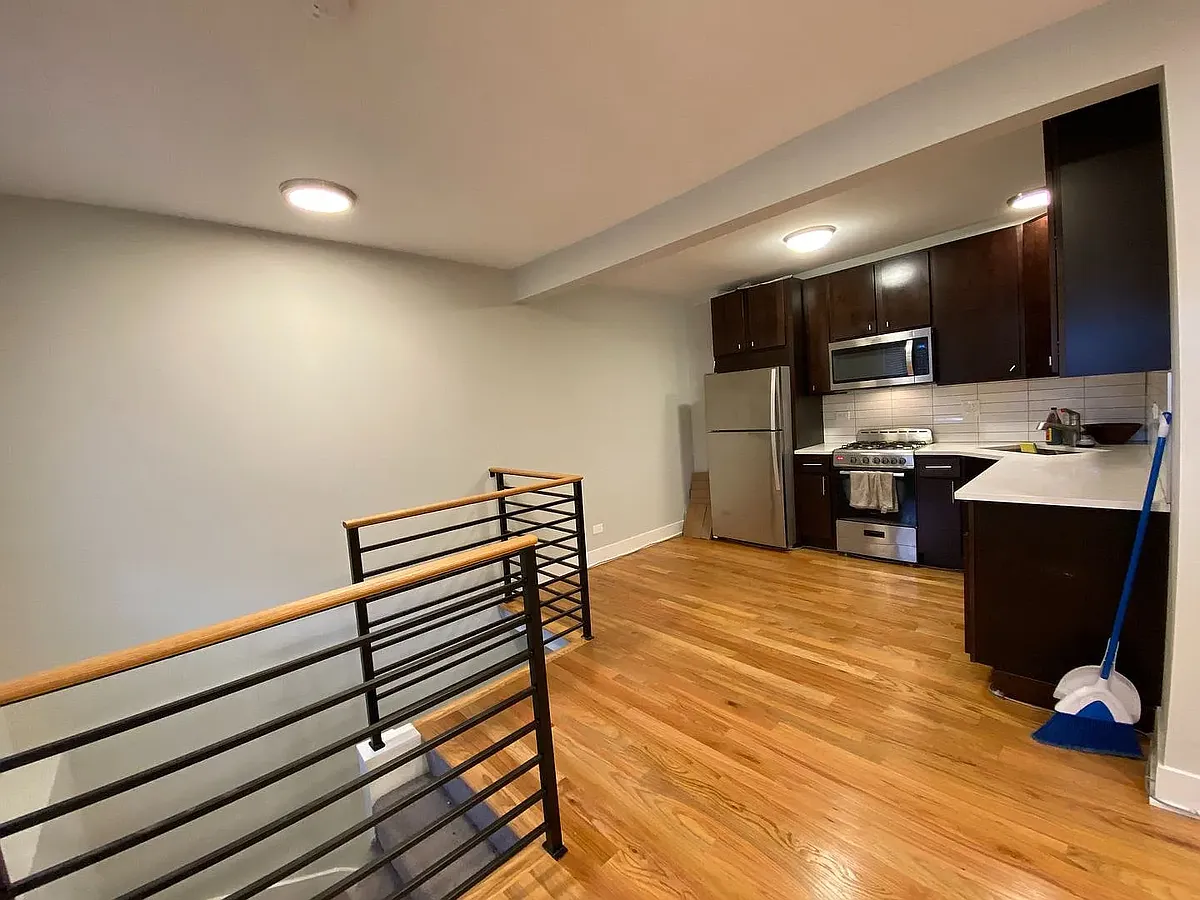 Building Photo - 2435 S California Ave #1F