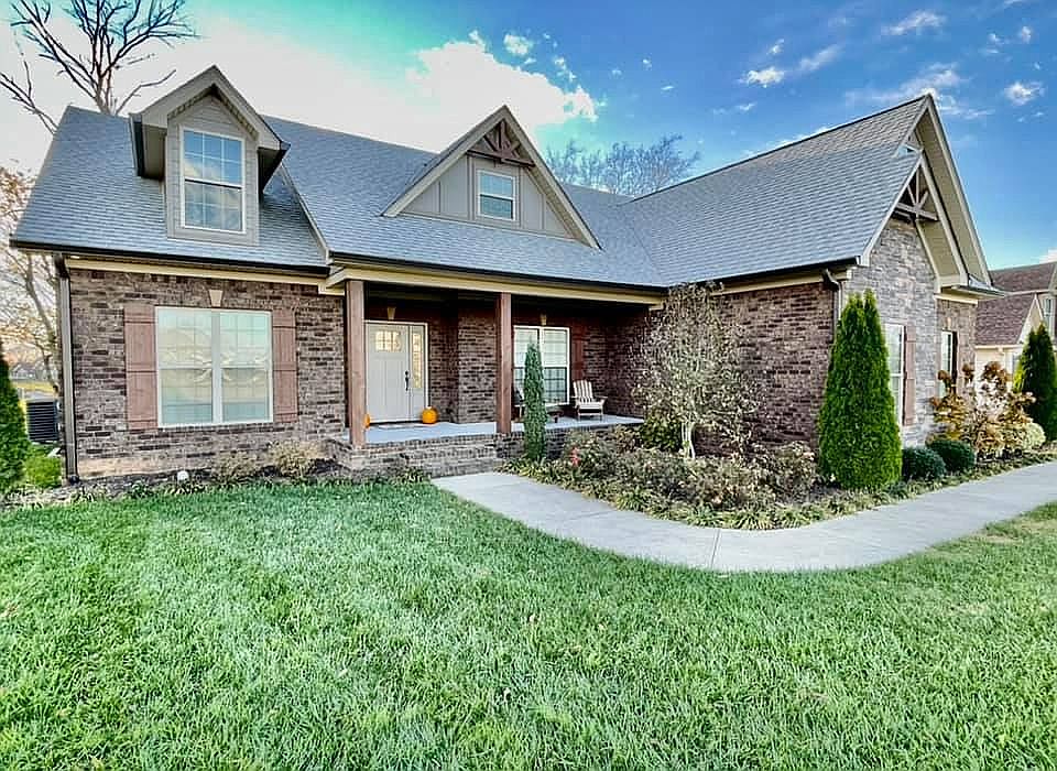 1st image of 637 Diamond Peak Dr