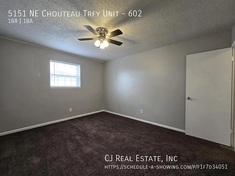 5151 NE Chouteau Trfy #602 — Photo 8