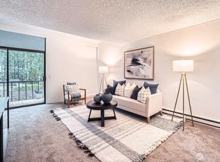 13772 NE 60th St APT 187, Redmond, WA 98052