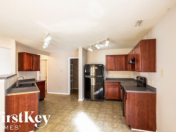 4th image of 11461 Presidio Dr