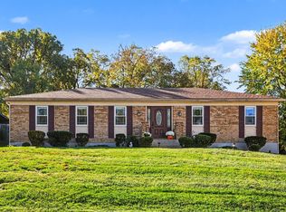 2641 Valley Trails Dr, Villa Hills, KY 41017