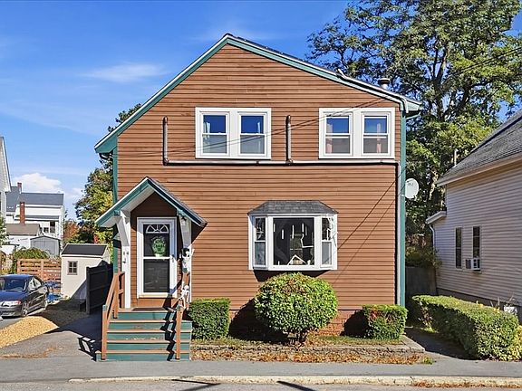2nd image of 44 Balcomb St
