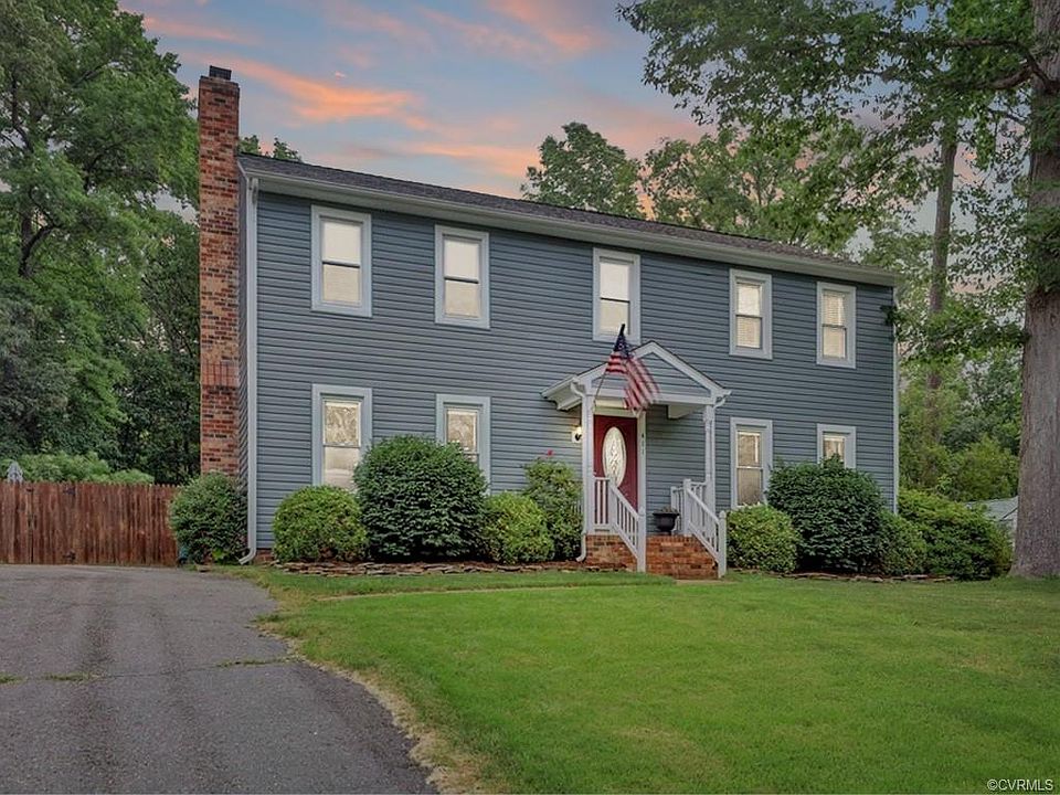 1st image of 411 Comstock Dr