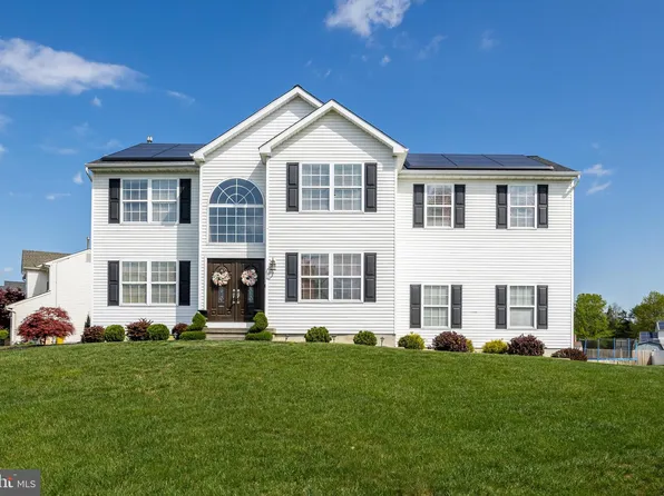1821 Hessian Dr, Williamstown, NJ 08094