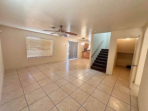 4th image of 6222 E 42nd Ln