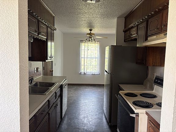 5th image of 1403 E University Ave