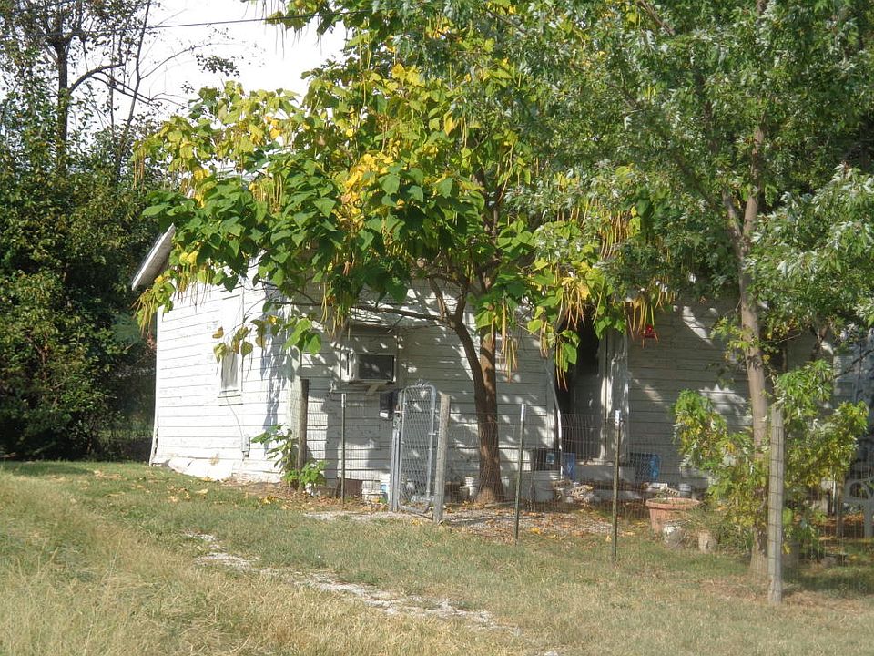 2nd image of 1811 W Thoman St