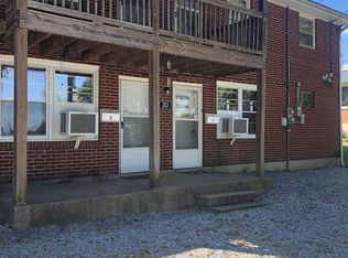 213 E Walnut St #C, Dickson, TN 37055