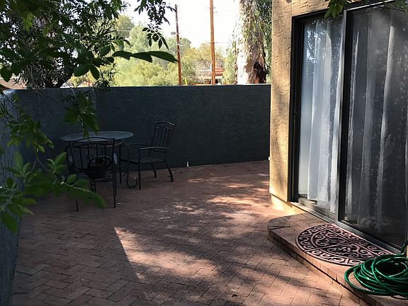 2nd image of 3100 E Corte De La Raqueta