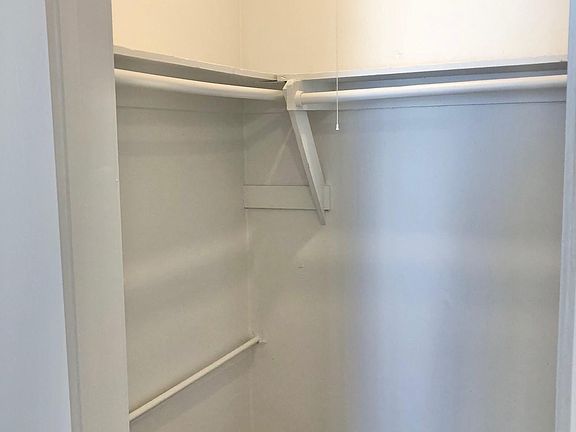 5th image of 1006 N El Centro Ave #1