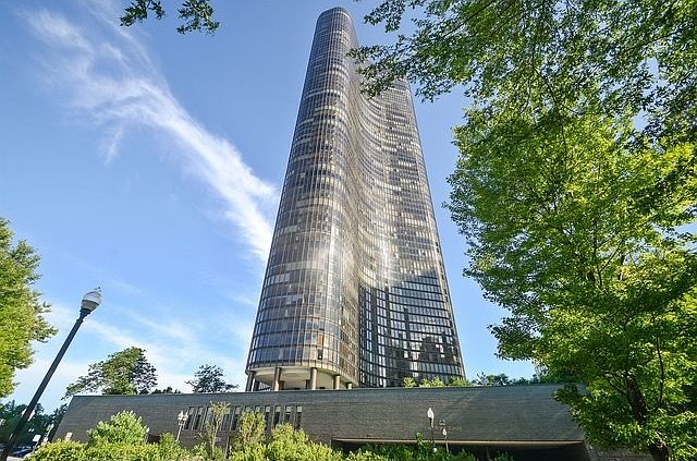 1st image of 505 N Lake Shore Dr APT 2111