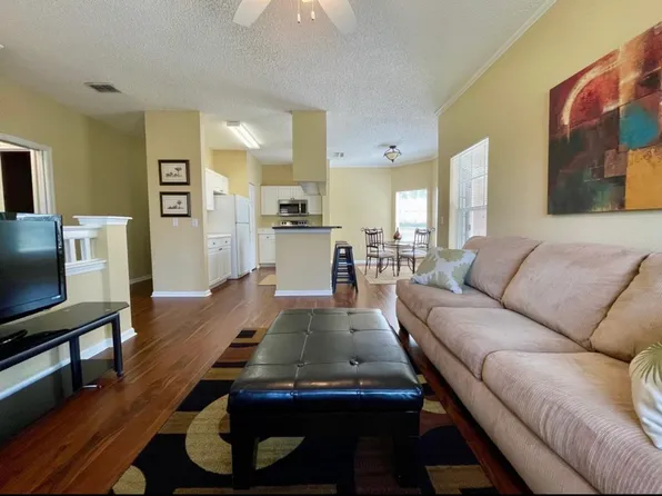 626 Arbor Lakes Cir, Sanford, FL 32771