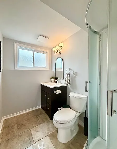 935 Thorndale Dr — Photo 11