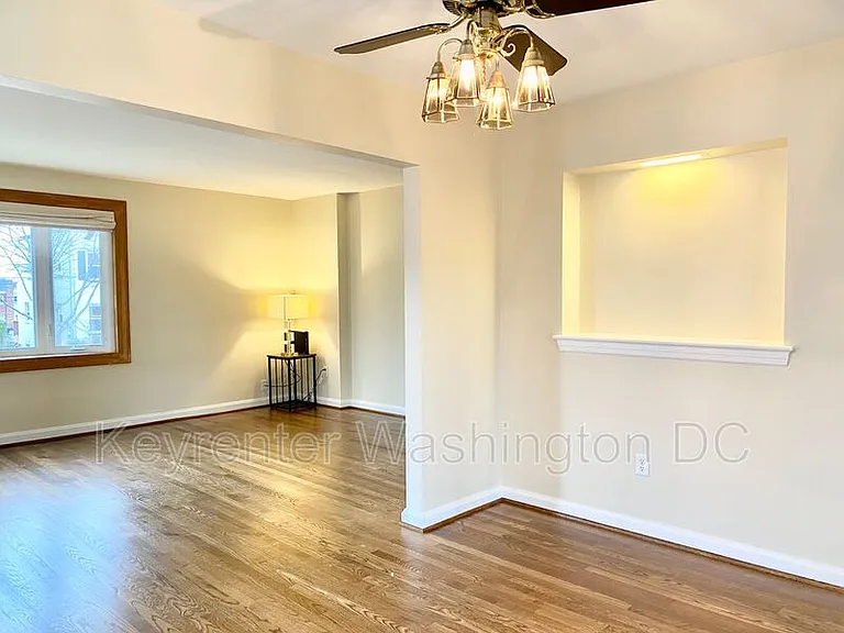 5514 Chillum Pl NE #NE — Photo 9