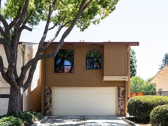 3rd image of 1305 Karmen Ct