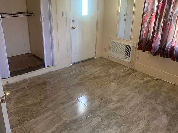 4th image of 2719 Funston St