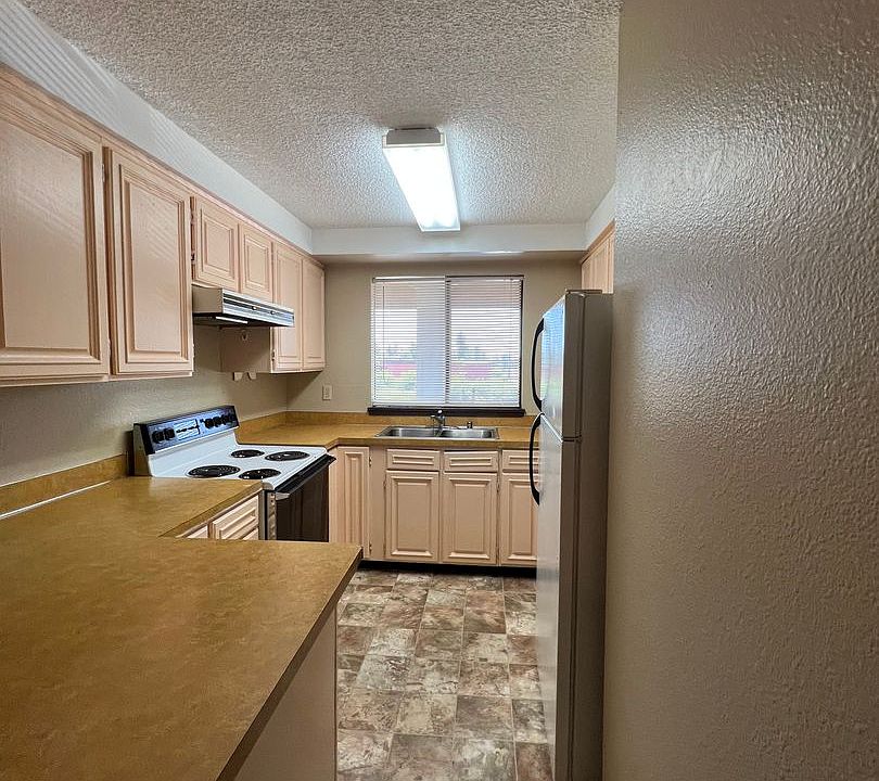 1st image of 310 B St APT 6