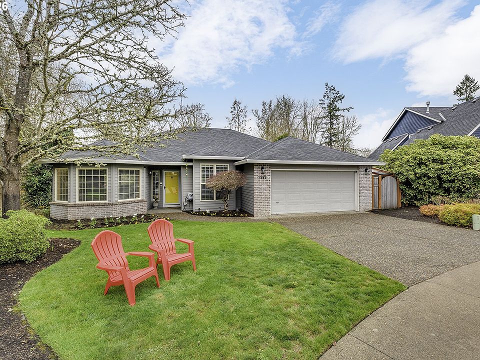 1st image of 2484 NE Nicki Ct