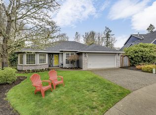 2484 NE Nicki Ct, Hillsboro, OR