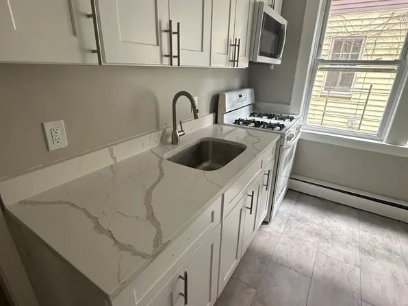 26 Dorothy St, Hartford, CT